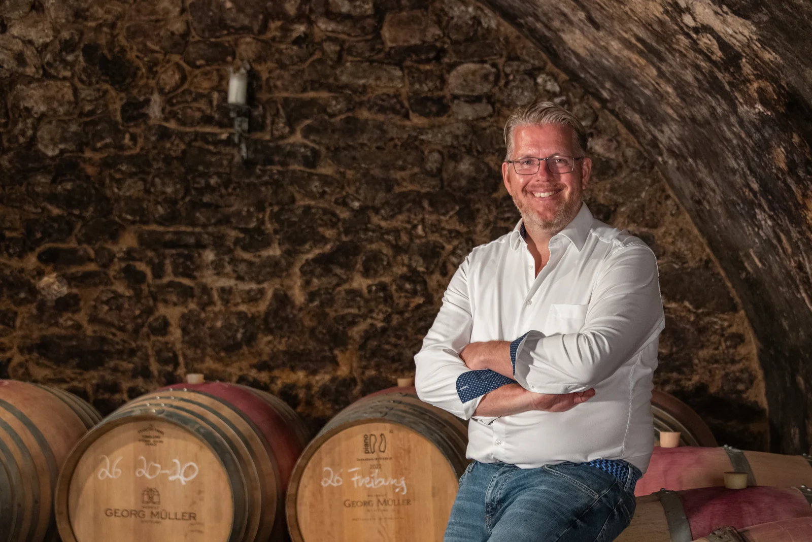 Benjamin Gillert im Weinkeller
